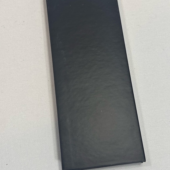 Ace Beaute Serenity Eyeshadow Palette - Gold Accents - Picture 2 of 5